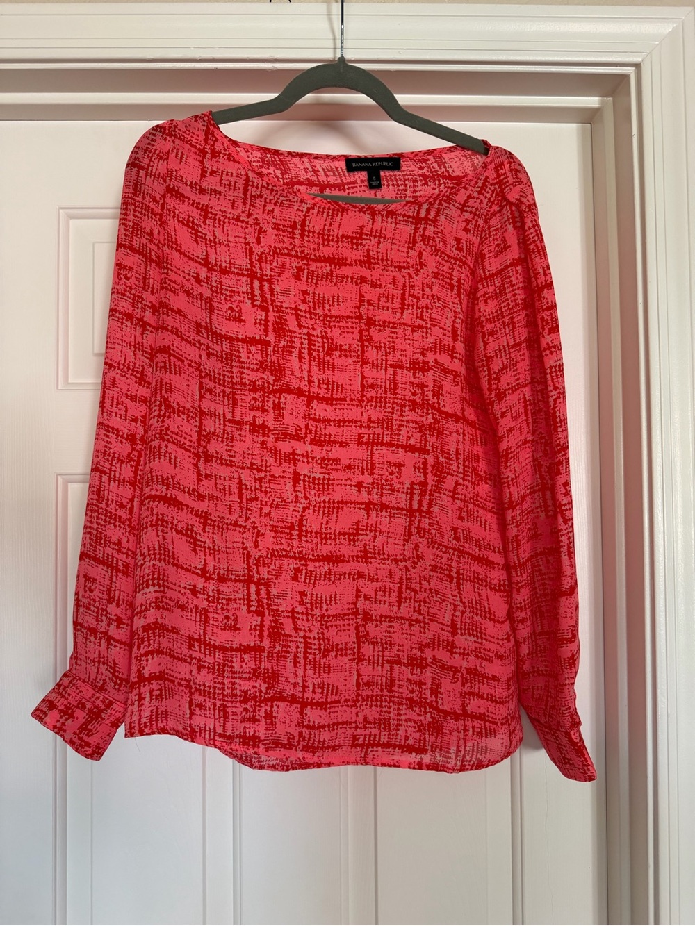 Banana Republic Red-Pink- Coral Printed Long-Sleeve Blouse